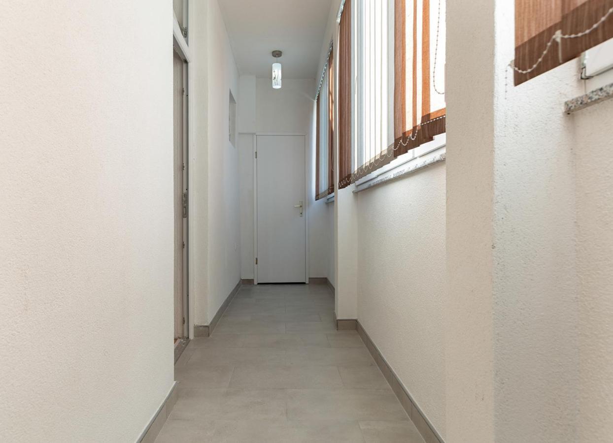 Apartments Smaila 1729 พูลา ภายนอก รูปภาพ